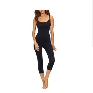 NIB Donna Karan Hosiery Luxe Opaque Bodystocking Style-DKF004, Black